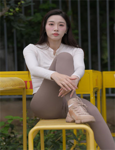 《房奴试爱完整版中文》